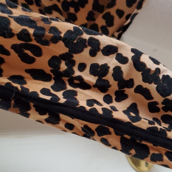 Leopard Bodycon Hoodie - Picture 3 of 4